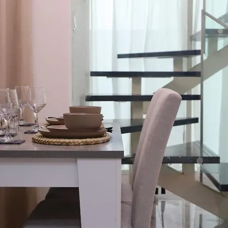 Chalet 2Br Duplex Apartment In Masdar City Abu Dhabi Exterior photo