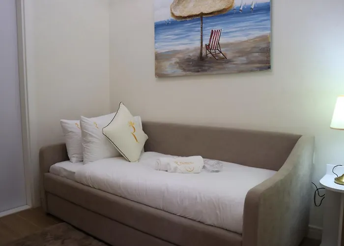 Chalet 2Br Duplex Apartment In Masdar City